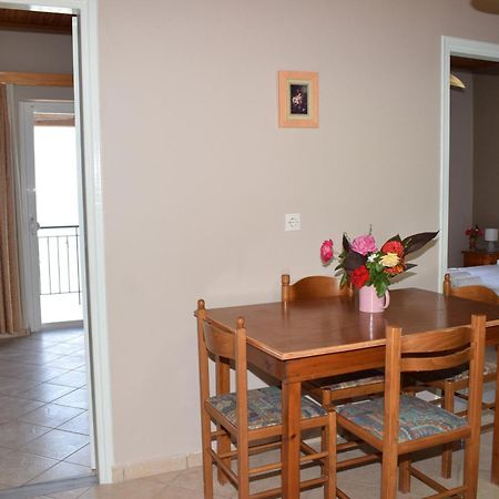 Angelica Apartment Perivolion Bagian luar foto