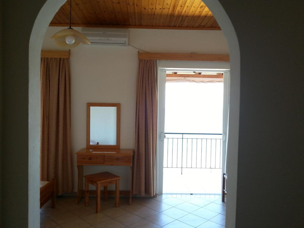 Angelica Apartment Perivolion Bagian luar foto