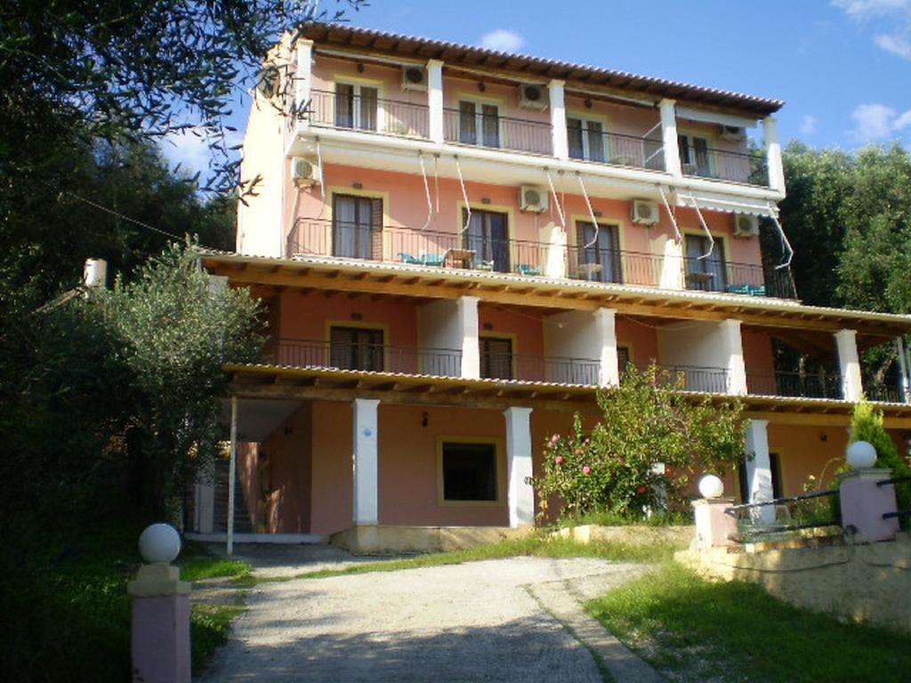 Angelica Apartment Perivolion Bagian luar foto