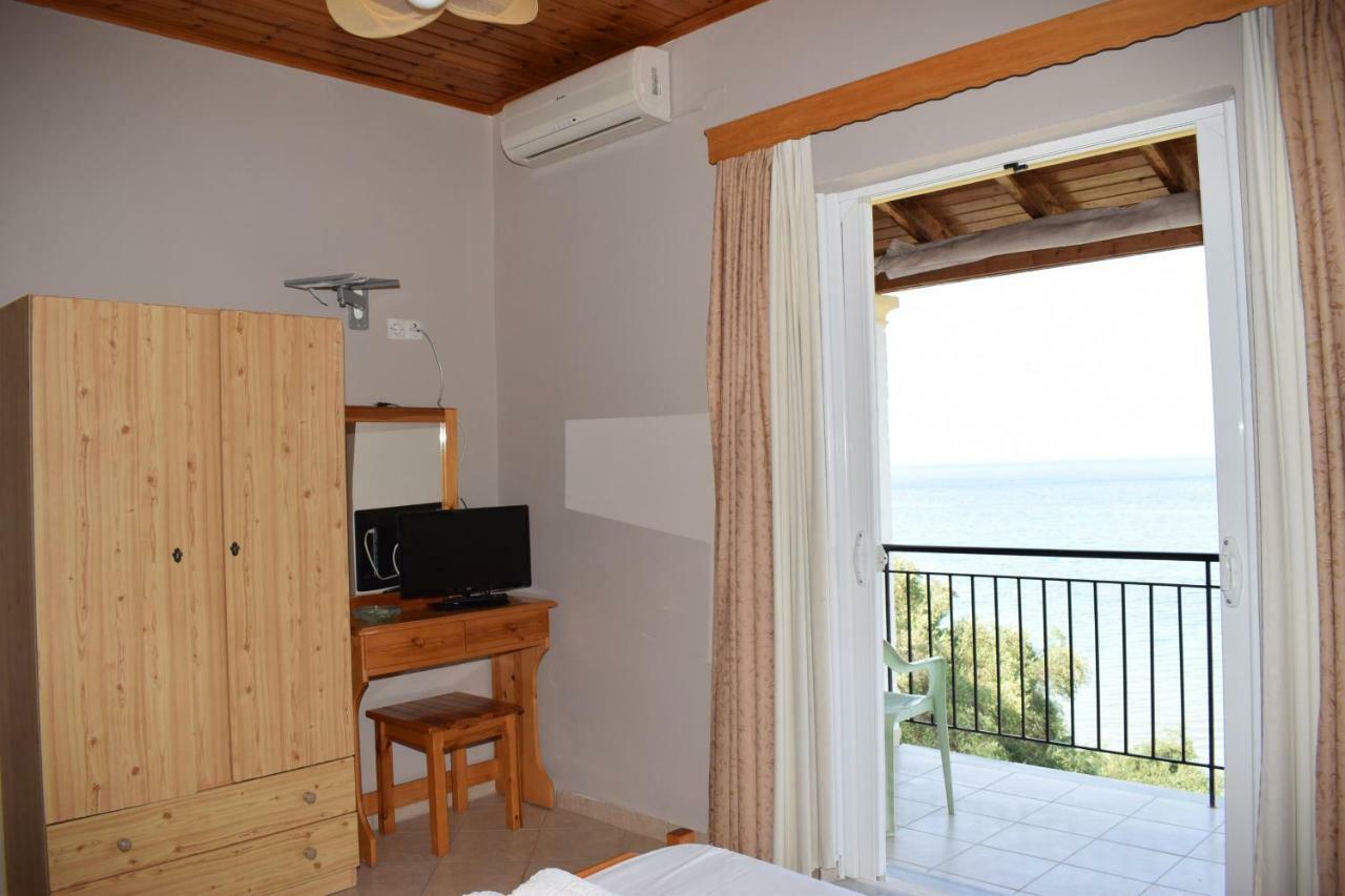 Angelica Apartment Perivolion Bagian luar foto