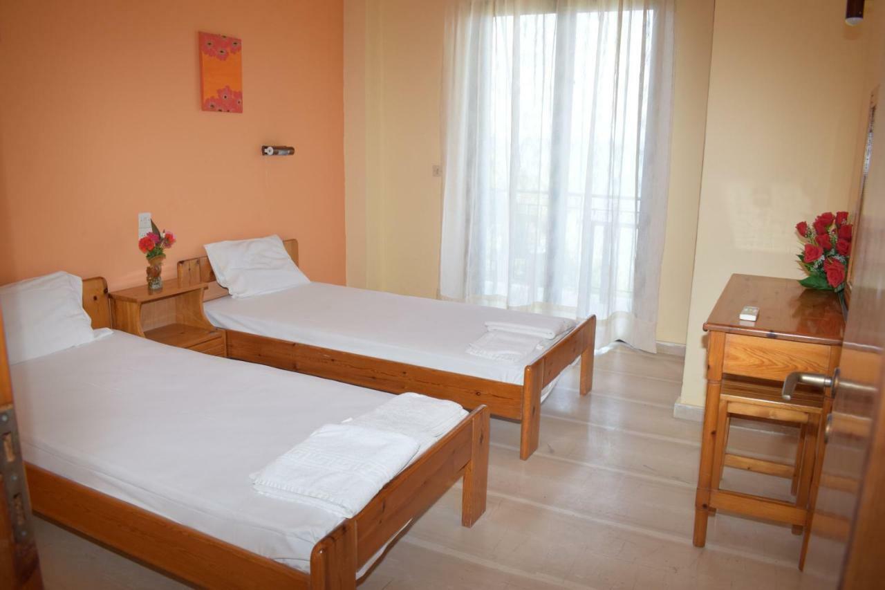 Angelica Apartment Perivolion Bagian luar foto